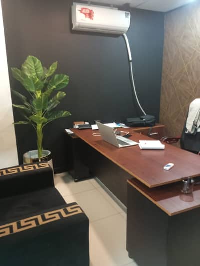 Furnished Office Available For Rent 900 Sqft.