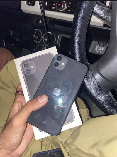 iPhone 11 non pta with box