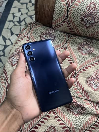 Samsung Galaxy F54 5g ( 4 mont Sim Time )