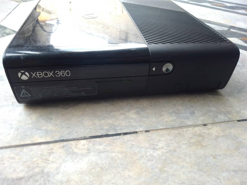 Xbox 360 14s special edition 1
