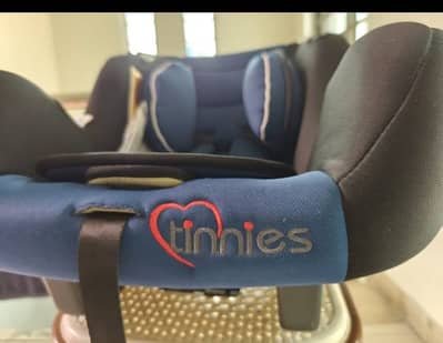 Mint Condition Tinnies Baby Car Seat / Carrier – Almost New