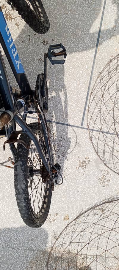 a very good bicycle it's size is 36 or 34