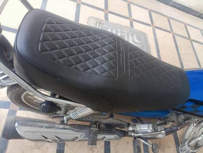 Honda 125 seat