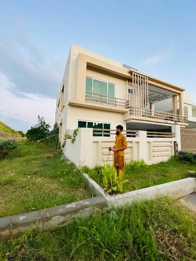 14 Marla Corner 3 bedroom Ground Portion Available For Rent Bahria Town phase 8 Rawalpindi