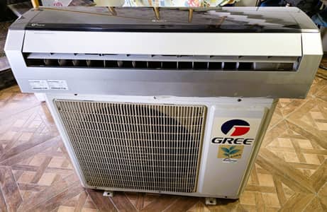 Split Air-conditions for sale Excellent condition.