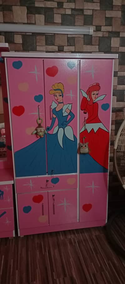 Kids Customized Dressing and Wardrobe at best price!!