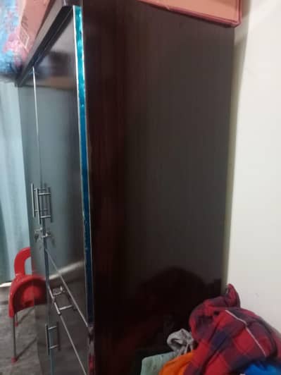 Almari for urgent sale