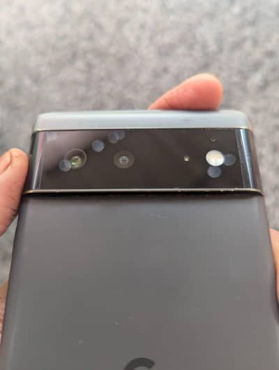 Google pixel 6 10/10 condition sim lock