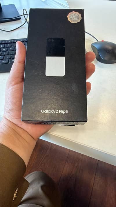 flip 5 pta oky official. . . 8.512 gb frnt cam km ni krta or dot h