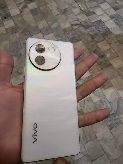 vivo V30E