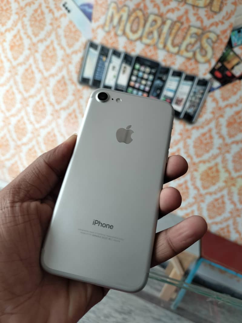 IPHONE 7 0