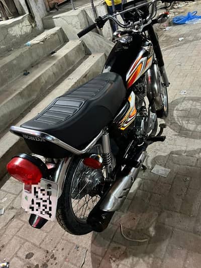 Honda 125 2022 model wathsap NUM 03370480445