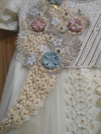 4 Girls dresses in good condition