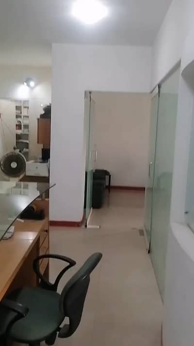 Eden Center Jail Road: The Heart of Business