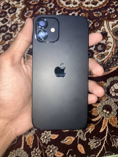 Apple iPhone 12