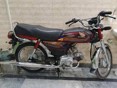 Honda CD70 Red