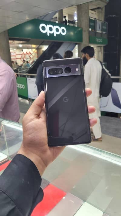 google Pixel 7 Pro  12/512 GB