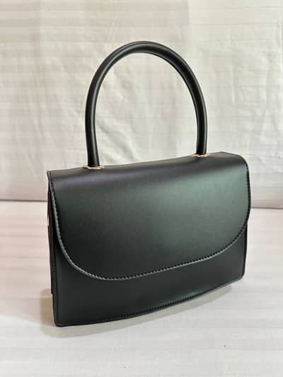 Aisyah Croc Texture Box Bag | Stylish Handbag for Girls | Luxury Look