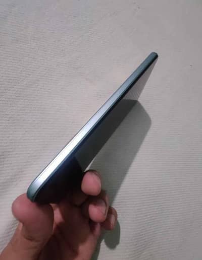 VIVO Y21S COMPLETE BOX CHARGE CHANGE IMPOSIBAL NO OPEN NO REPAIR