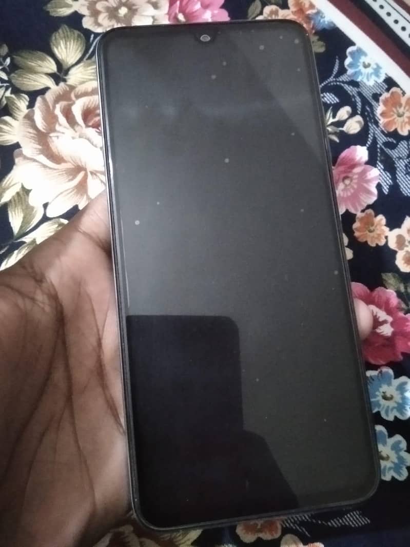 Redmi Note 10 4/128 Memory 7