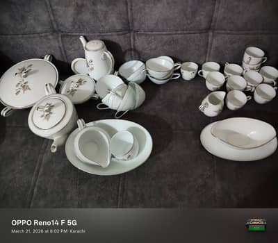 Noritake dinner set / Branded / Inported / Well maintained