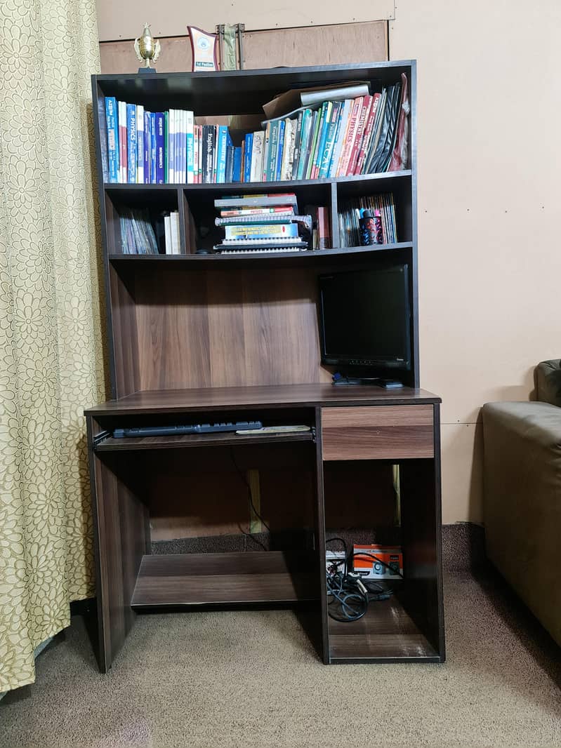 Study / Computer table 1