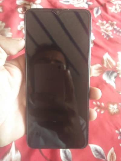 4+4=128Gb whtsap 03288922662