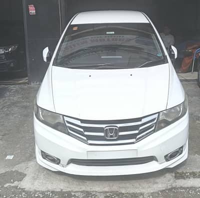 Honda City 2017 Prosmatec | Well Maintained | Family Used | Lahore