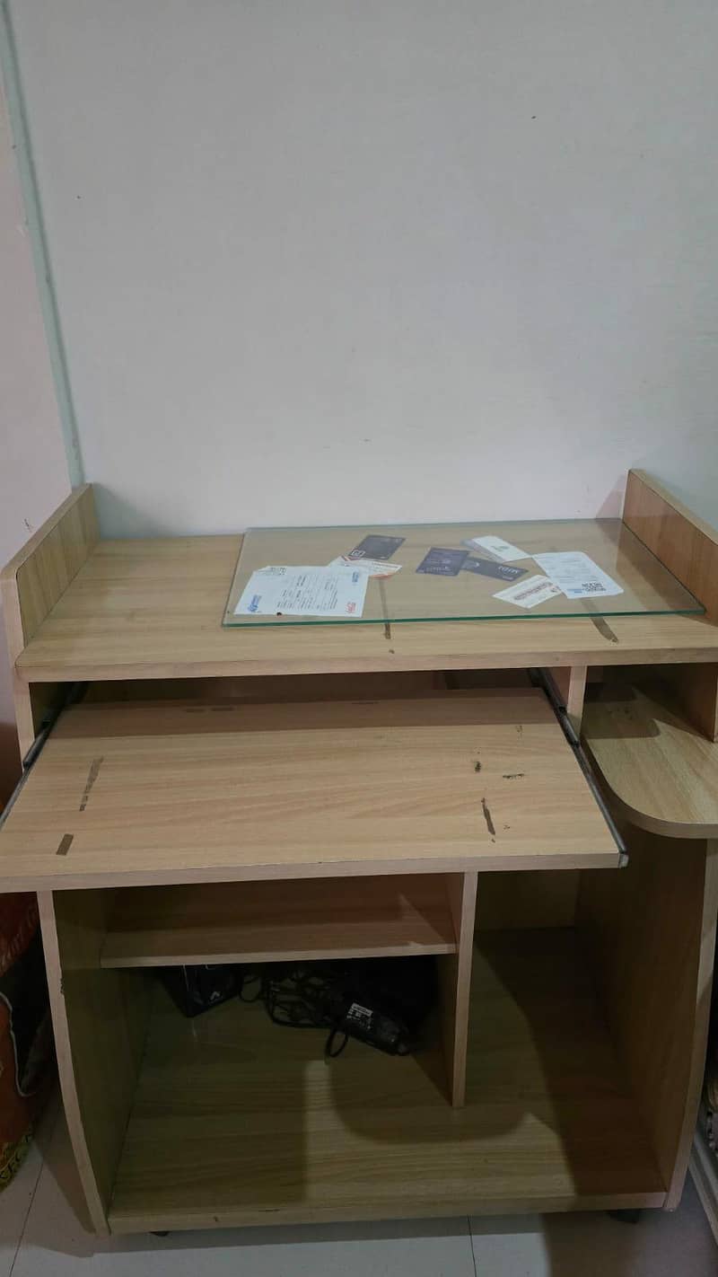 computer table 2