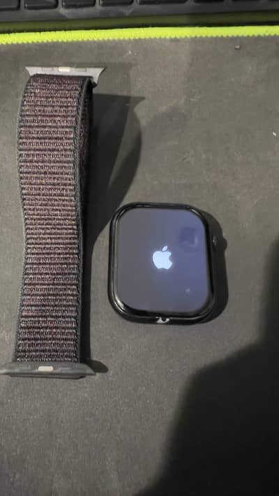 Apple Smart watch series 11 with Nike loop band