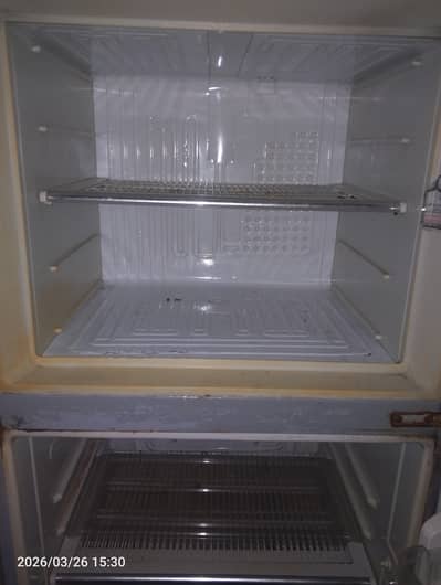 Dowlanc fridge for sale