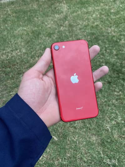 iPhone Se 2020 64gb water pack