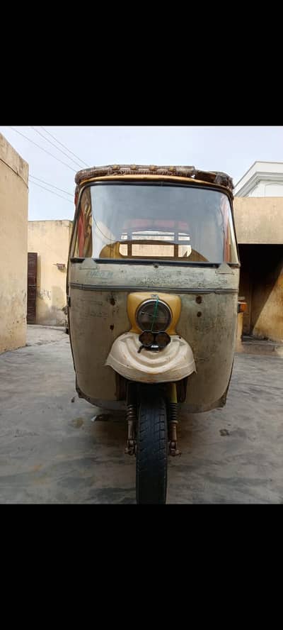 new 4 stroke cng auto rickshaw tuk tuk