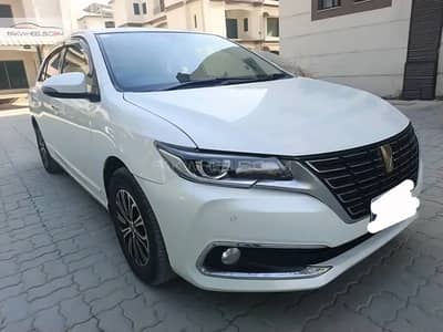 TOYOTA PREMIO 2018