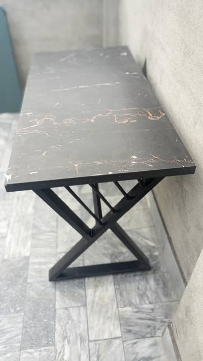Black & Golden Marble Design Tables for Sale – Premium Look