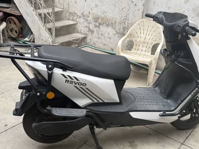 Revoo electric  for sale