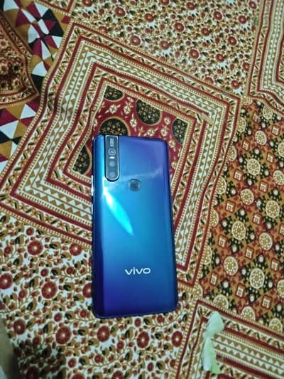 vivo v15