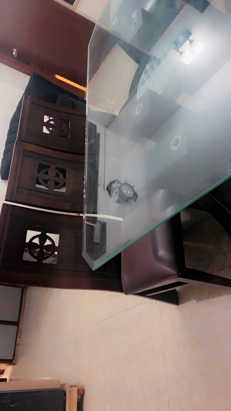 Dinning table 4