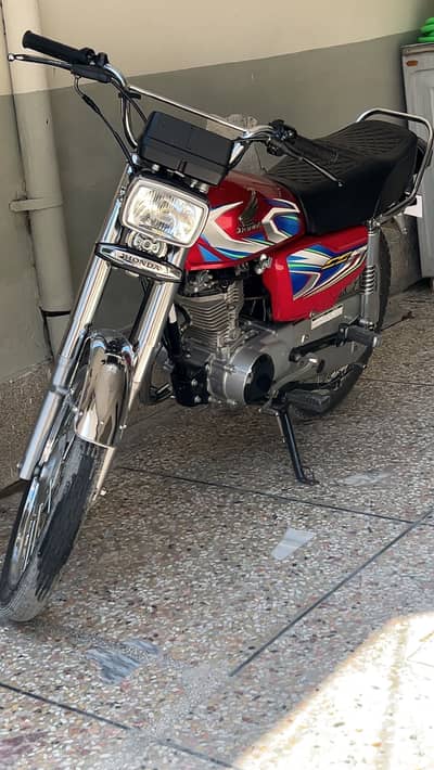 Honda CG 125 2022 model 10/9  lush condition