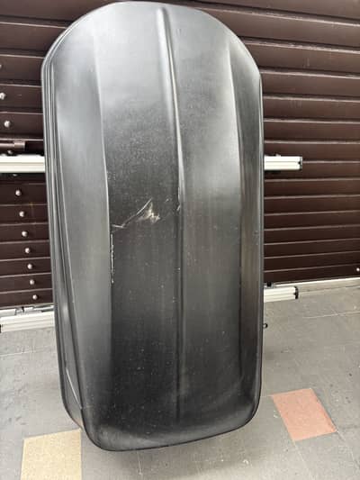 Roof rack luggage carrier box