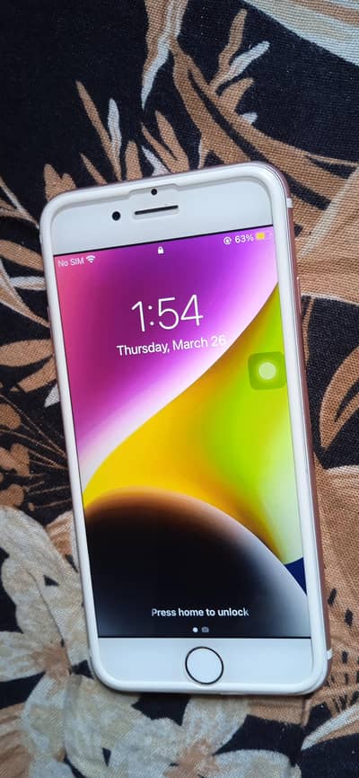 IPHONE 7  128GB NEWEST CONDITION