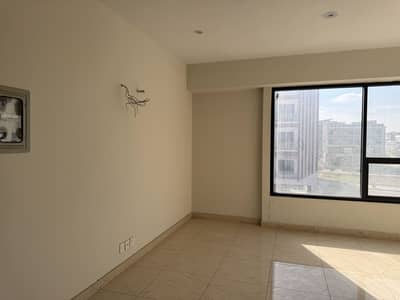 300 Square Feet Spacious Room Available In Top City 1 - Block D For rent