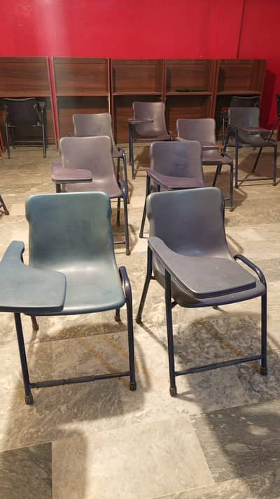Students chair  Qunatities upto 50