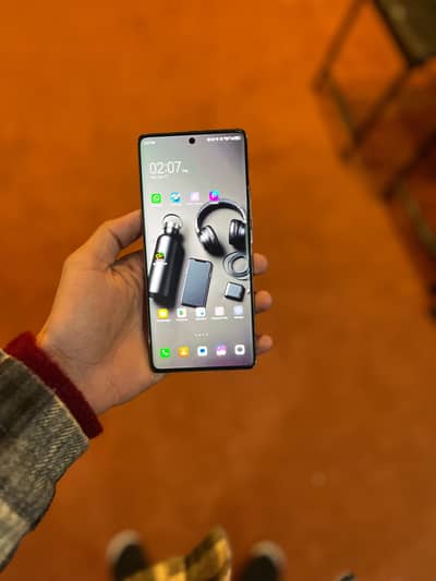 Spark 20 pro plus 8/256 with box