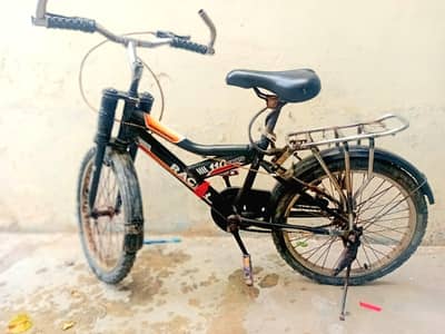 BLACK . CYCLE . FORE . SALE good condition avalibale