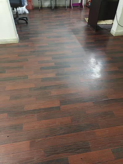 vinyl flooring good condition