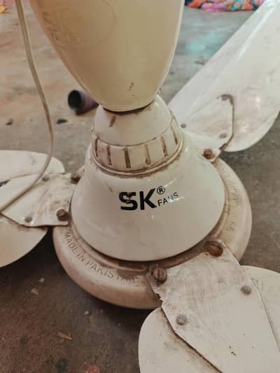 SK CEILING FANS (3 AVAILABLE)