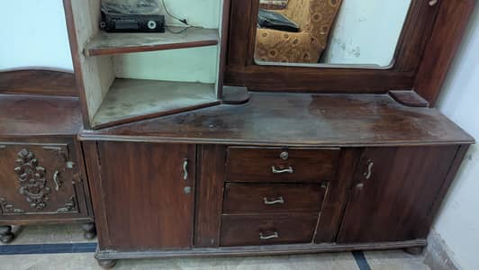 dressing table