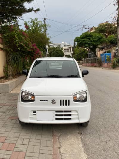 Low millage immaculate condition Automatic Alto