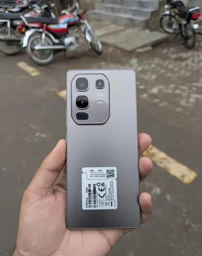 infinix note 50 8+8/256// 9 month warranty